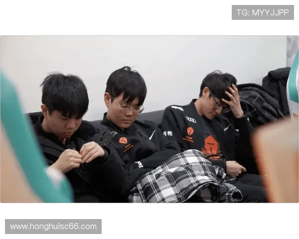 DOTA2热议TES团队协作引发的争议与反思分析 DOTA2热议TES团队协作引发的争议与反思分析