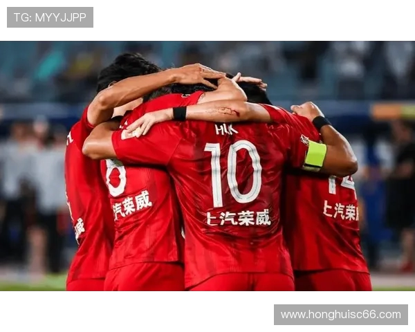 上海足球队运营模式创新探索助力球队崛起与发展新篇章 上海足球队运营模式创新探索助力球队崛起与发展新篇章