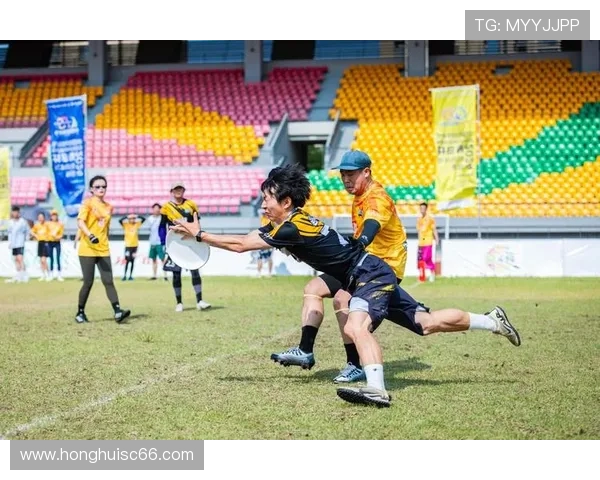 武汉飞盘队与重庆飞盘队赛后复盘分析意识与战术的较量